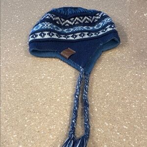 Peruvian Style Chullo Women's Hat Crafted with Alpaca Wool